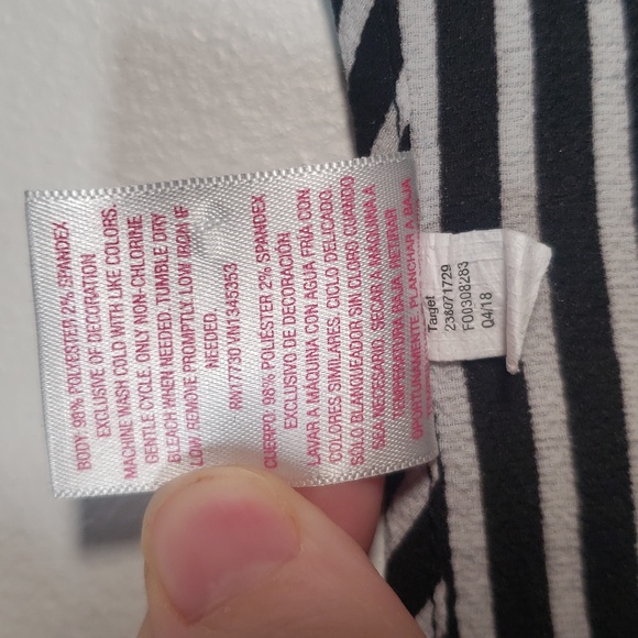 🦓Xhilaration oversized striped blouse in medium🦓 - Picture 5 of 7